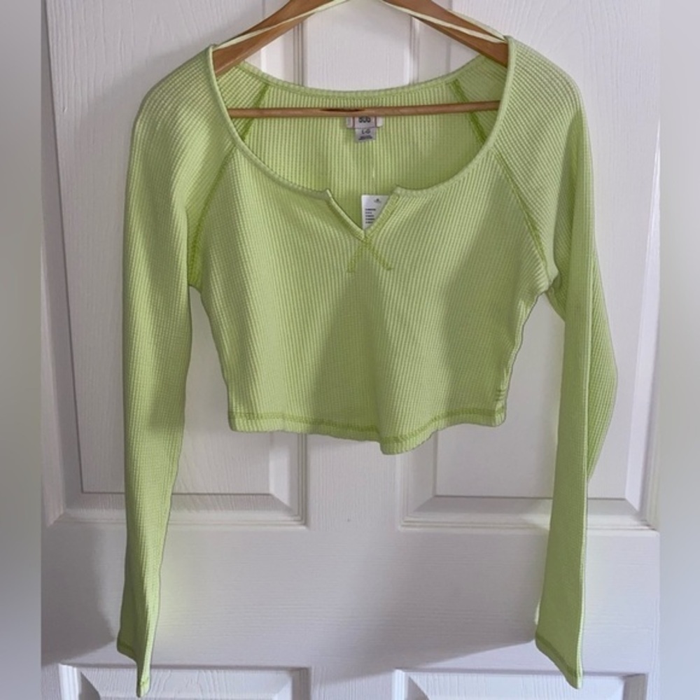 BDG Urban Outfitters Lime Green Theo Notch Neck Long Sleeve Cropped Top Size L - Picture 3 of 7